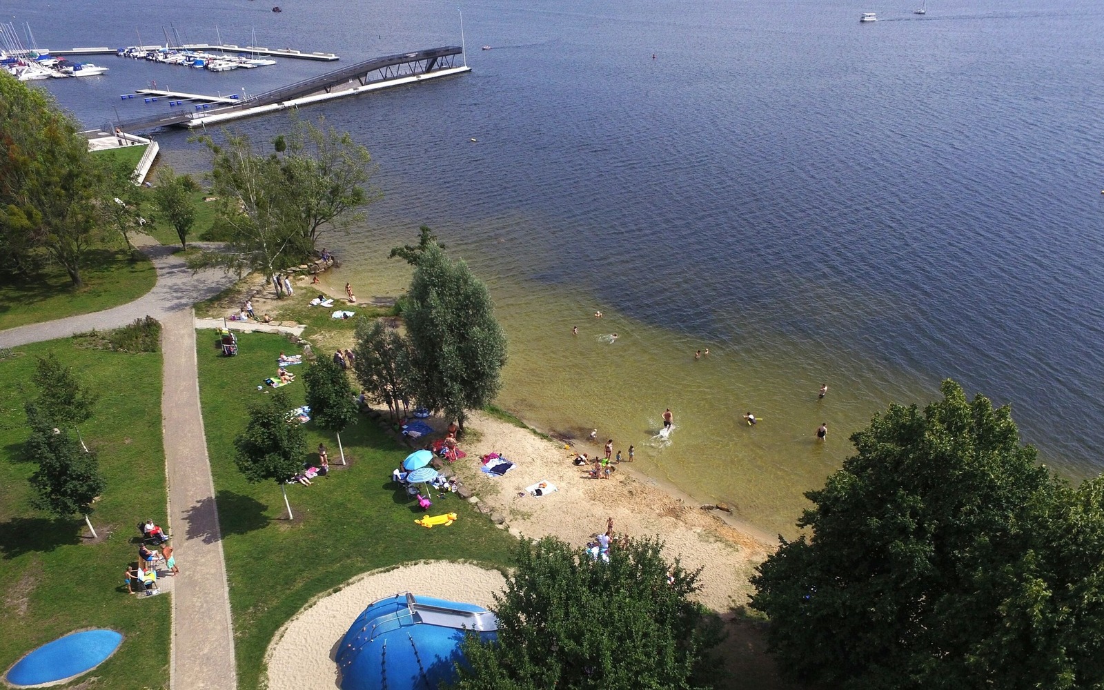 Aerial view of Senftenberg beach on Lake Senftenberg, Foto: Zweckverband Lausitzer Seenland Brandenburg, Lizenz: Zweckverband Lausitzer Seenland Brandenburg